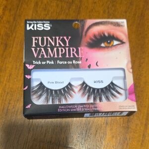 KISS Halloween Pink Blood Lashes